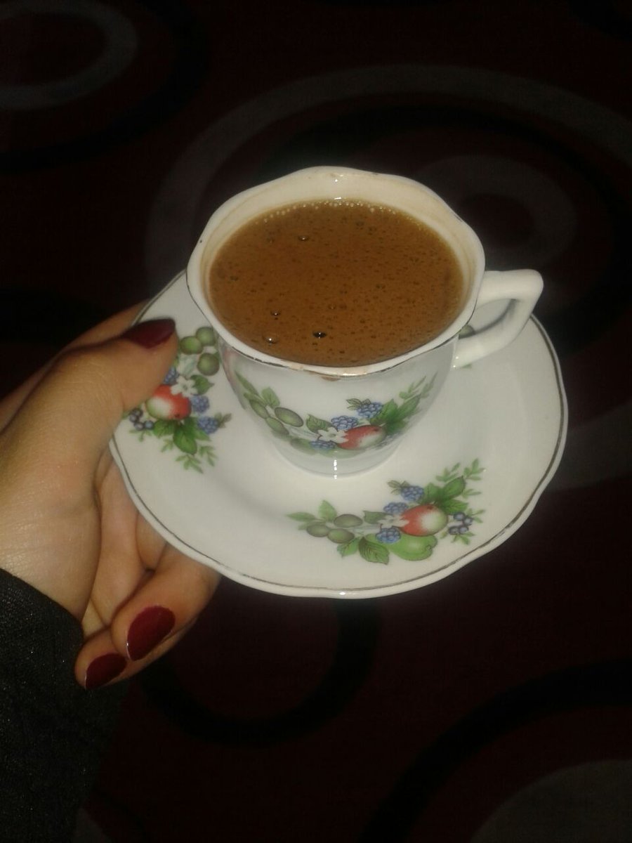 two_melis tweet picture
