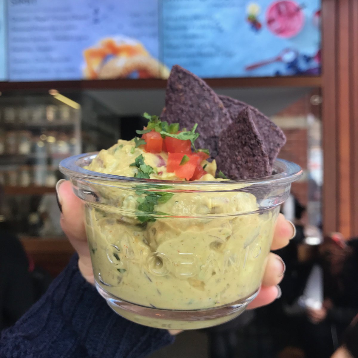 ChobaniCafe's tweet photo. T-minus 3 days until the big game! Dip in @ #ChobaniSoHo + #ChobaniTriBeCa with guac #madewithchobani. https://t.co/I79z4GhgGB
