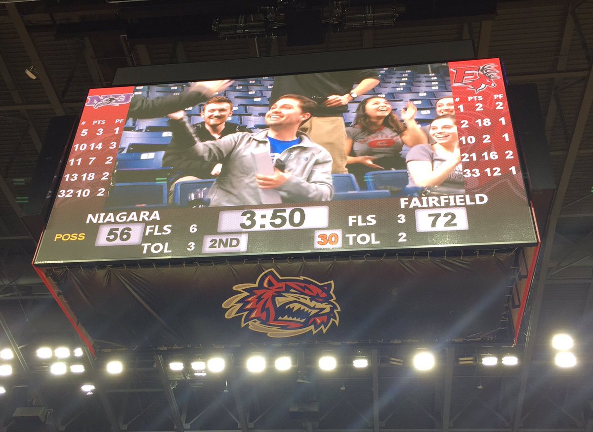 LucasStag's tweet photo. Congrats to our IRHA student Apple Watch ⌚️ winner! Thank you to IRHA for supporting the Stags! #GoStags https://t.co/HApUXVS0hf
