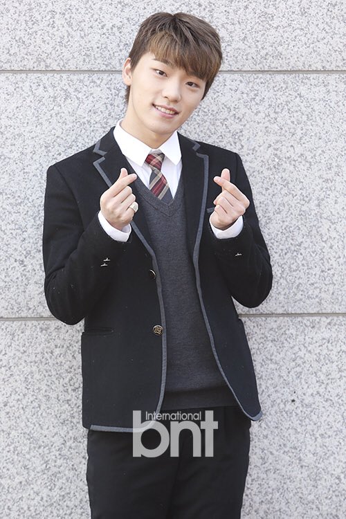 lq dino 🌷 (@lowqualitydino) on Twitter photo 