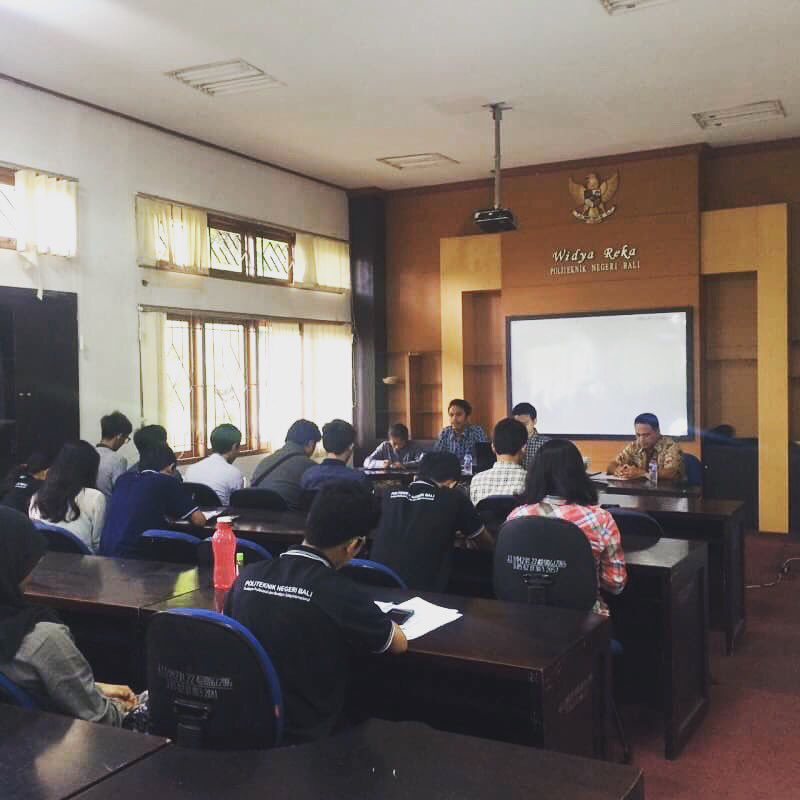 Selamat pagi engineers 🎉 Hari ini berlangsung pertemuan perwakilan semester 3 untuk membahas acara Kunjungan Industri Teknik Sipil 2017