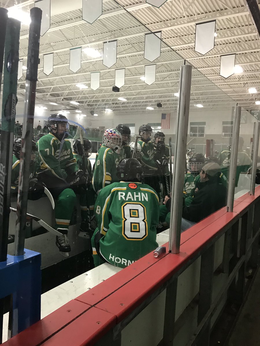 YouthHockeyHub's tweet photo. BB

Edina White and Green tied 1-1 after 1....fast paced intra-city battle.

W: Witzke
G: Gallaher https://t.co/R8PA27vWYK