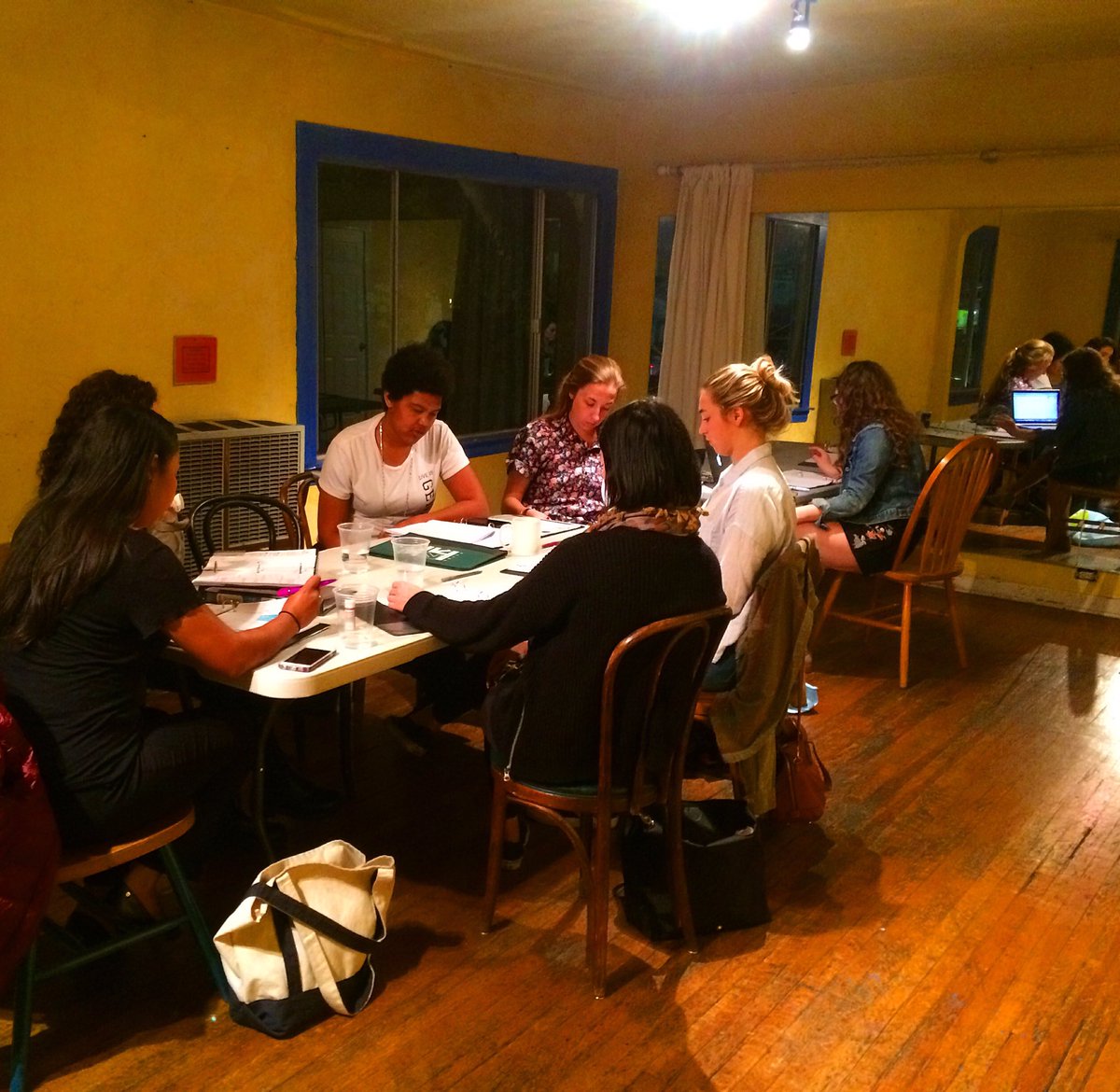 fountaintheatre's tweet photo. Quick rehearsal before tonight's installment of #RapDev. New play readings &amp; party with dollar beers! Join us! TONIGHT 8pm #lathtr https://t.co/gIz5eawJQa