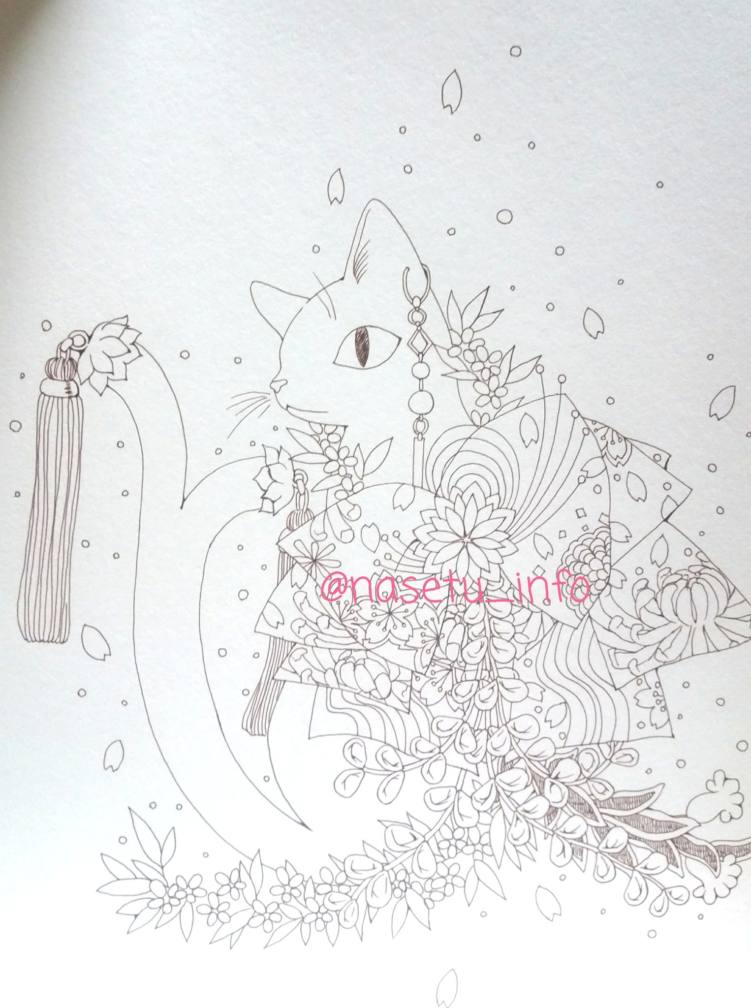 夏雪 なせつ 和と動植物イラストレーター 3月に向けての新作の線画です 1枚目と2枚目の狐は対になります 春イベントのあと5月までないので 冬 初夏近くまでの花を描いています ペン画 イラスト プロイラスト イラストレーター Artevarie 狐