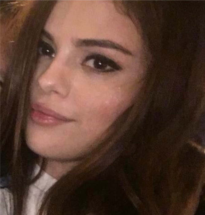 valhid4lgo's tweet photo. #KCAFavFemaleSinger #selenagomez https://t.co/cX1lNlNNuA