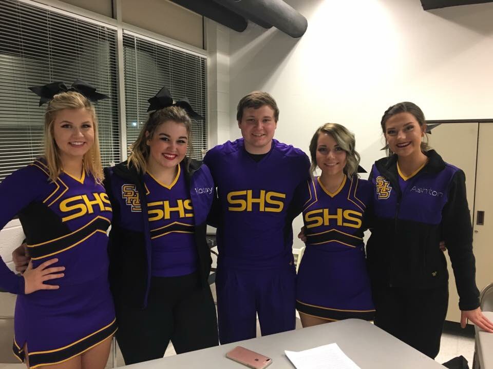 Next season won't be the same without @yahgirlchels01, @_kmg14, <a href="/allman_kyle/">Kyle Allman</a>, @hennasebastian and <a href="/bowles_ashton/">Ashton Bowles</a>💜