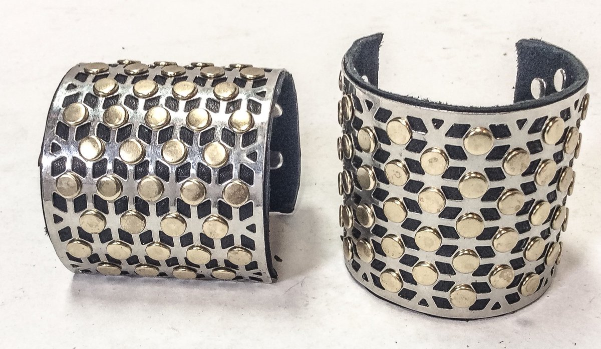 OdditiesRandom's tweet image. 