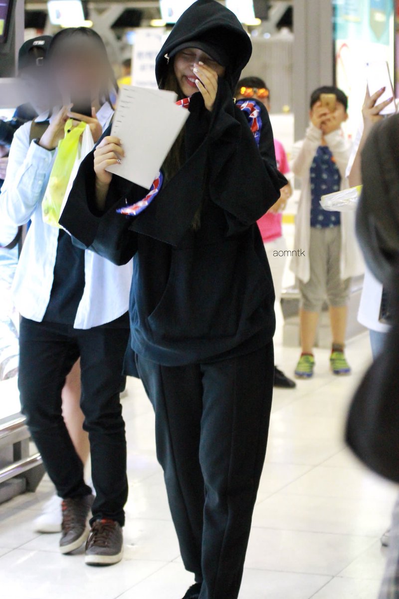 Get Jennie Kim Mom Gif