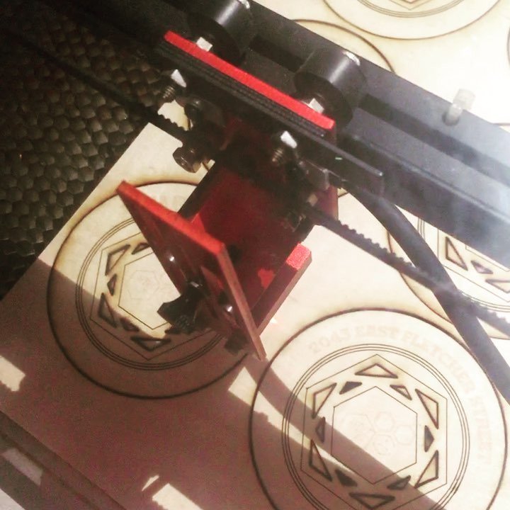 Hive76's tweet photo. This Laser Class is LIT... ha #sopunny #hive76 #hackerspace https://t.co/yB4XmgD8vD