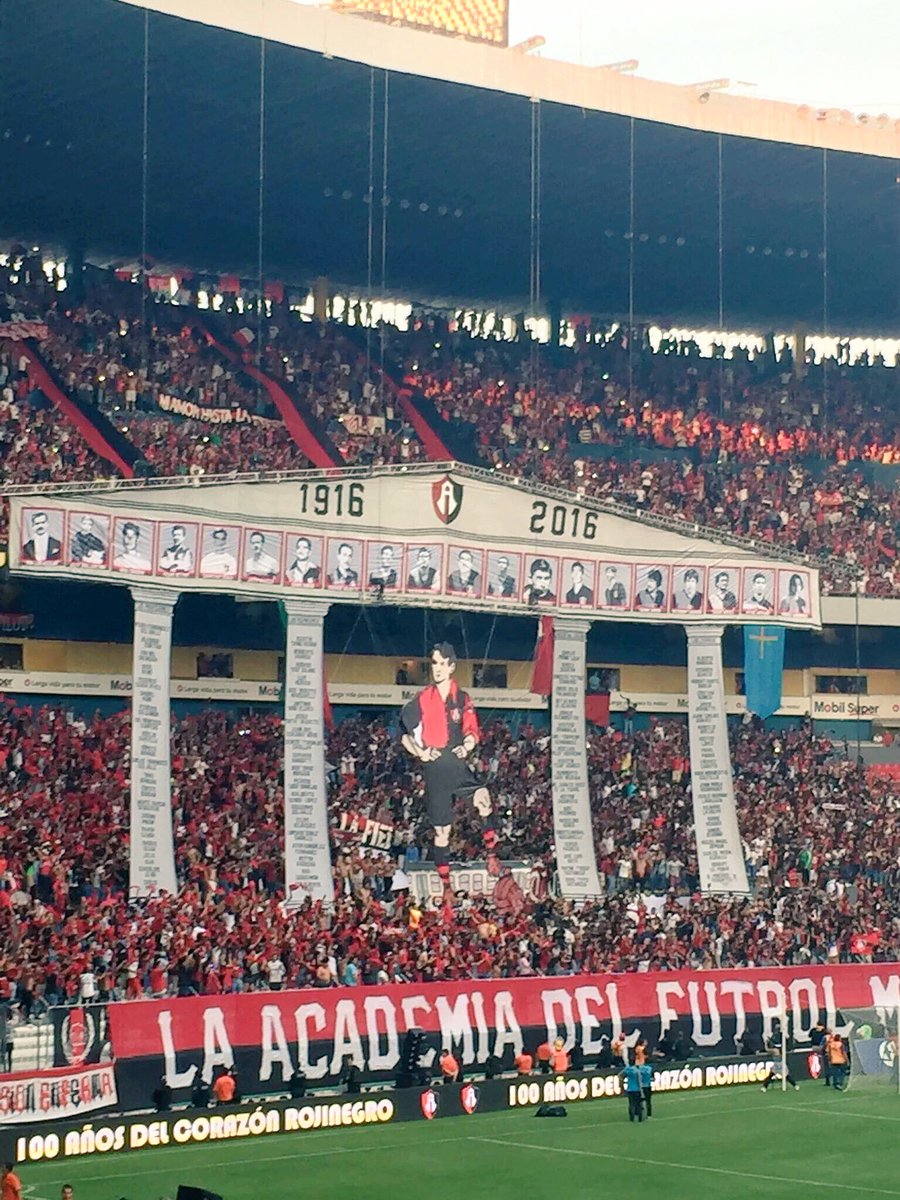 ElEternoDiez's tweet photo. NO SOMOS "GIGANTES". 

SOMOS "ÚNICOS".🇾🇪

🔴🔴🔴🔴🔴⚫️⚫️⚫️⚫️⚫️ https://t.co/5exImnleTh