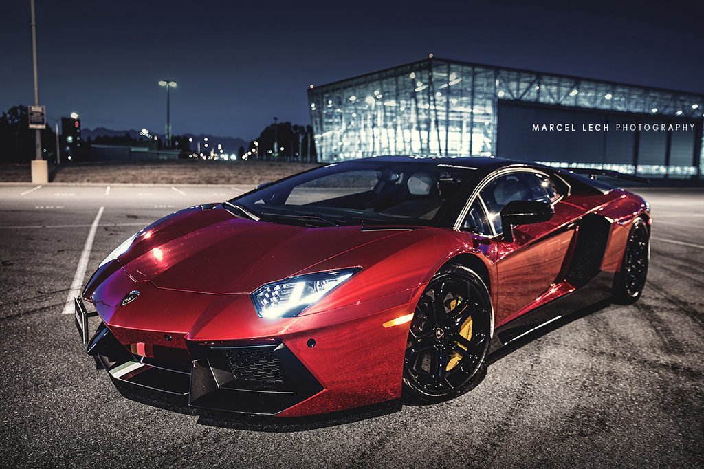 LuxuriousImages's tweet image. Red Chrome Lamborghini