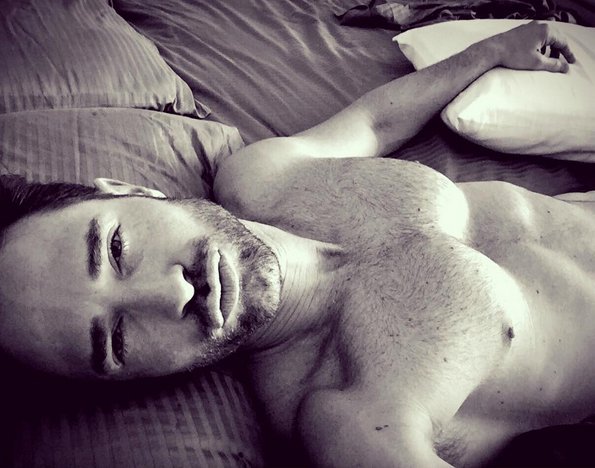 TusActores_'s tweet photo. Buenas noches!! @sebastianrulli besitos!! 😘 https://t.co/vtd4jjh5GN
