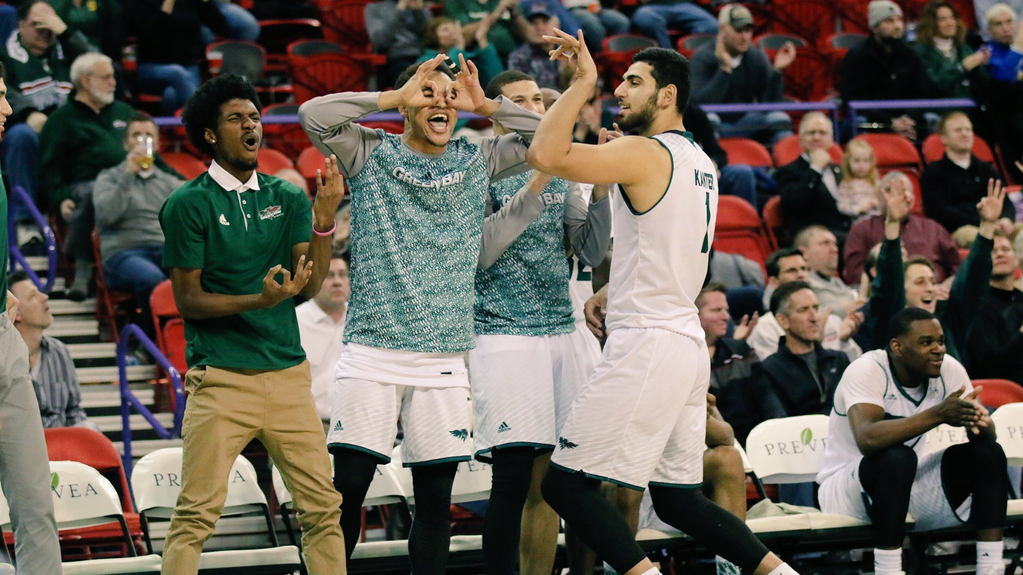 Green Bay Basketball on Twitter "You think this shot went in? PHXWIN…