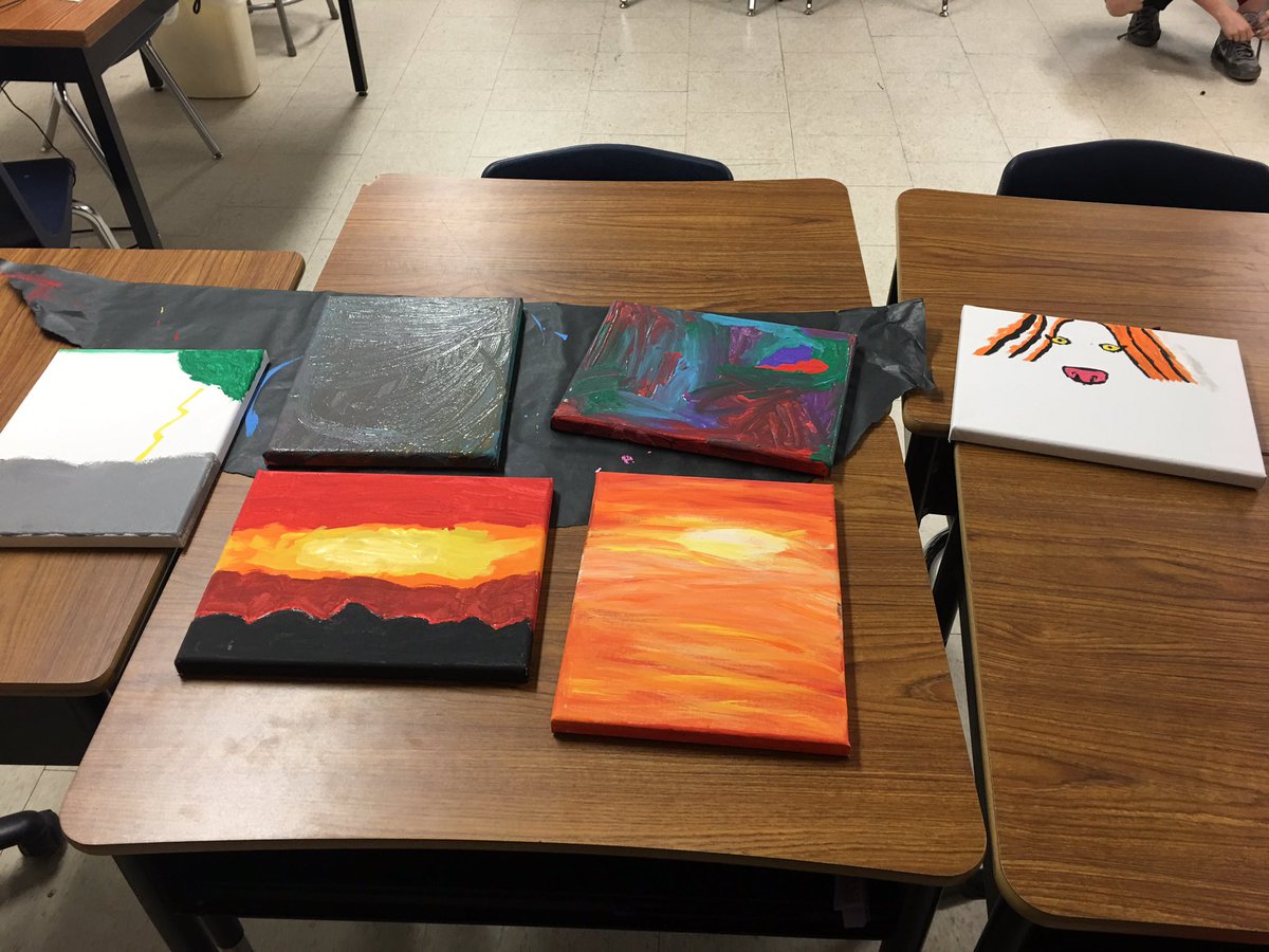 innovators_s's tweet photo. Our Painting with a 'Kist masterpieces! #whywisd #poetryclub @Curtis_Roos https://t.co/UFPYClbOtV