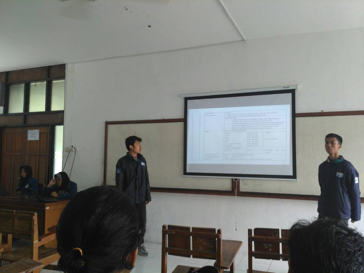 [LIVE REPORT]
Departemen Kastrat HIMAD3TEKTRO 2016/17 menyampaikan Program Kerja dan Agenda