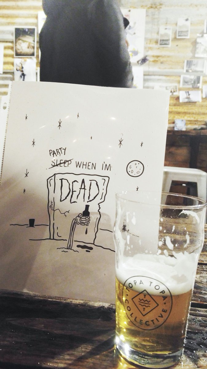 VCTapped's tweet photo. Out here at @topatopabrewco for the monthly print exchange! Awesome art and beer! #drinklocal #venturabeer #vctapped #VenturaCounty https://t.co/jdlf5uZ5Pf