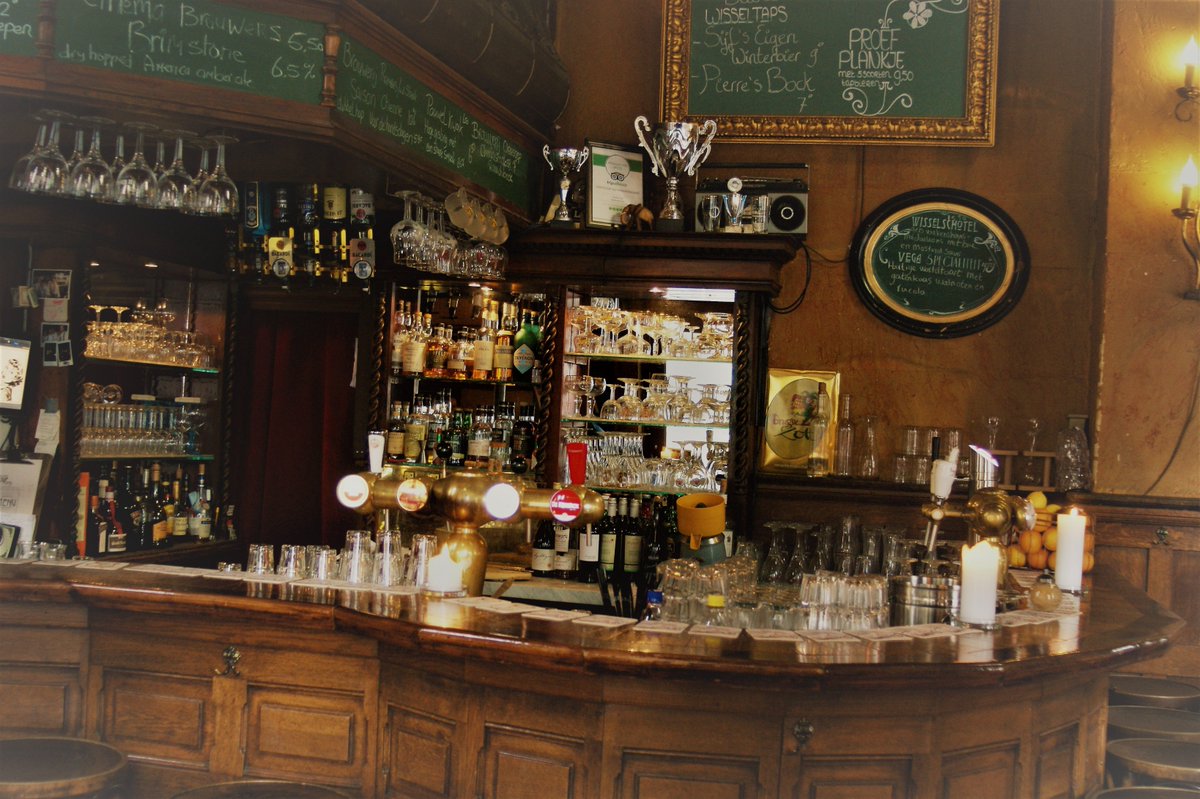 Duvel van de tap bij <a href="/Sijf/">Bar Restaurant Sijf</a> in Rotterdam followthebeer.nl/sijf/