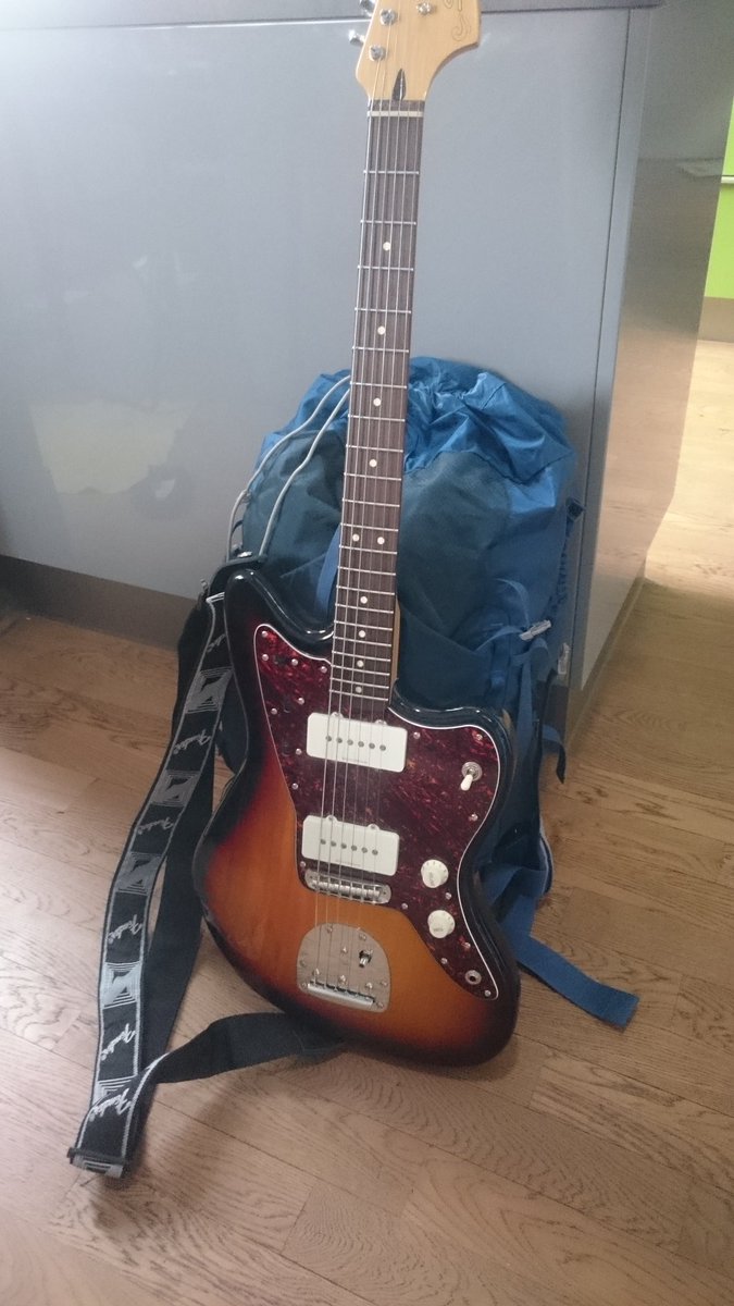 starenka tweet media