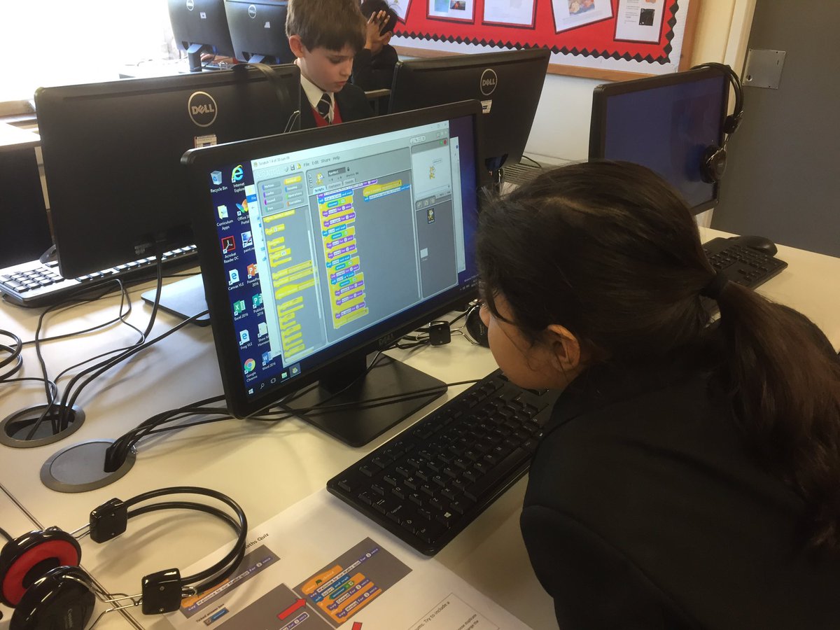 NottsHighIJS's tweet photo. Year 4 are coding quizzes this morning. #programmersoftomorrow https://t.co/T8S0ztFJ1W