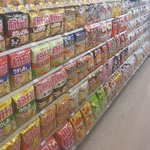 品出しの神がいるコンビニ!きれいに並んだ商品をごらんください。