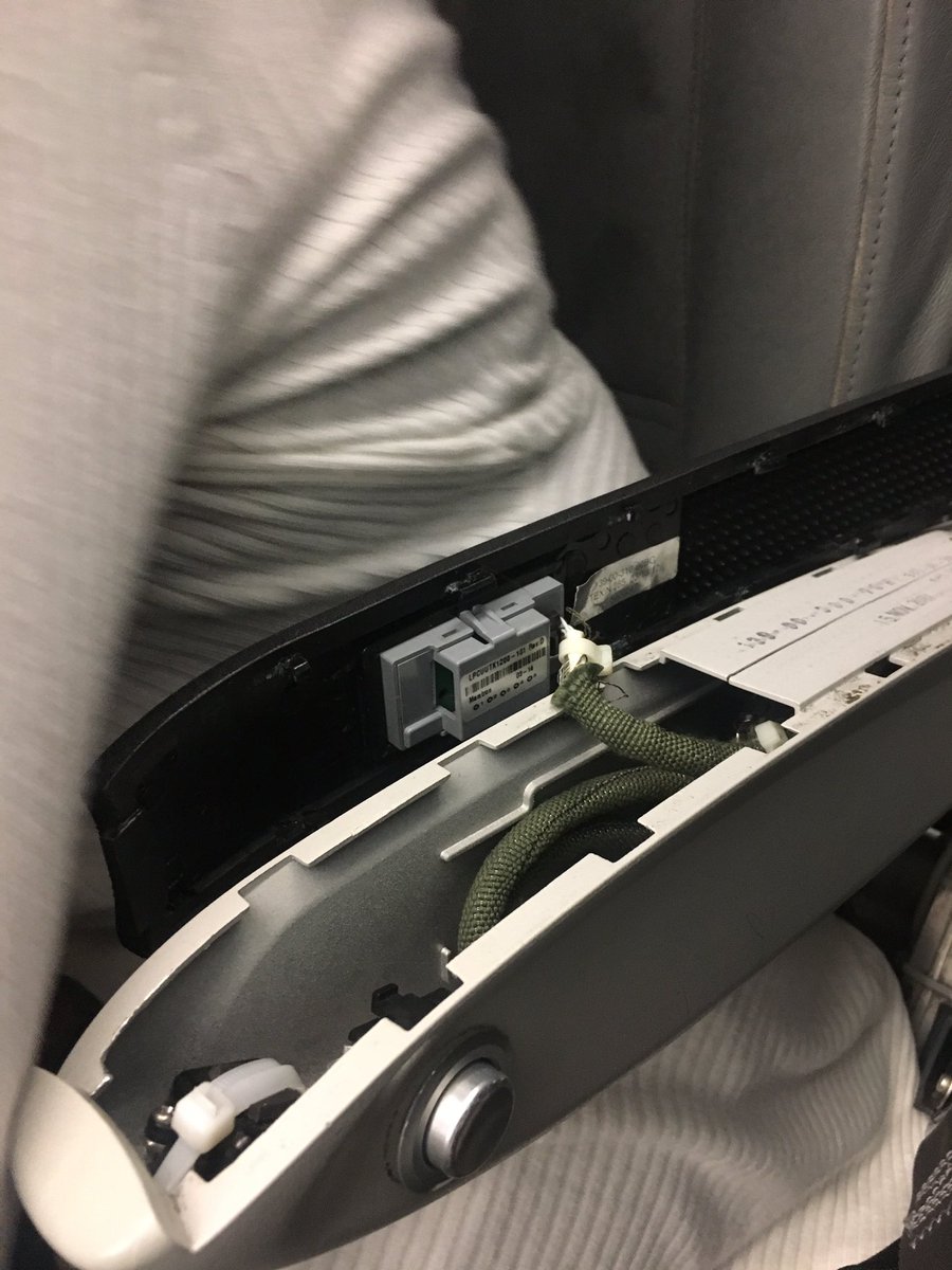africamediaking's tweet photo. Like really @JetBlue after paying good money 4this flight to San Juan PR This not cool what will be done about this https://t.co/fSAGfeAdhc