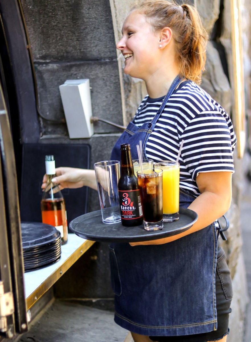 PilgrimBar1's tweet photo. Friday is served with a smile. #beer #wine #spirits https://t.co/4LiyIcRoGD