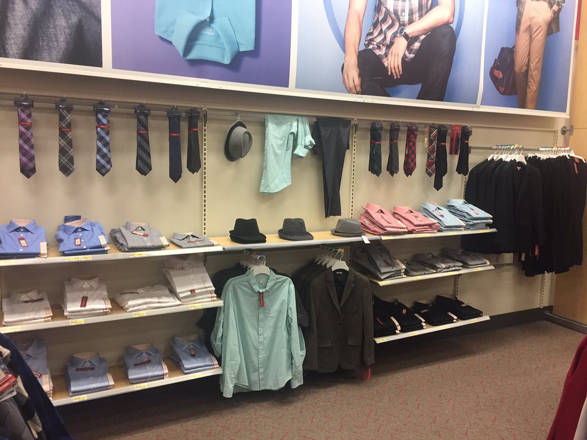 danigabriel16's tweet photo. We now have a men's work wall and mannequins in swim! Guests were already shopping it tonight. #remerchandising #basics #sales https://t.co/oeMcc0R7lI