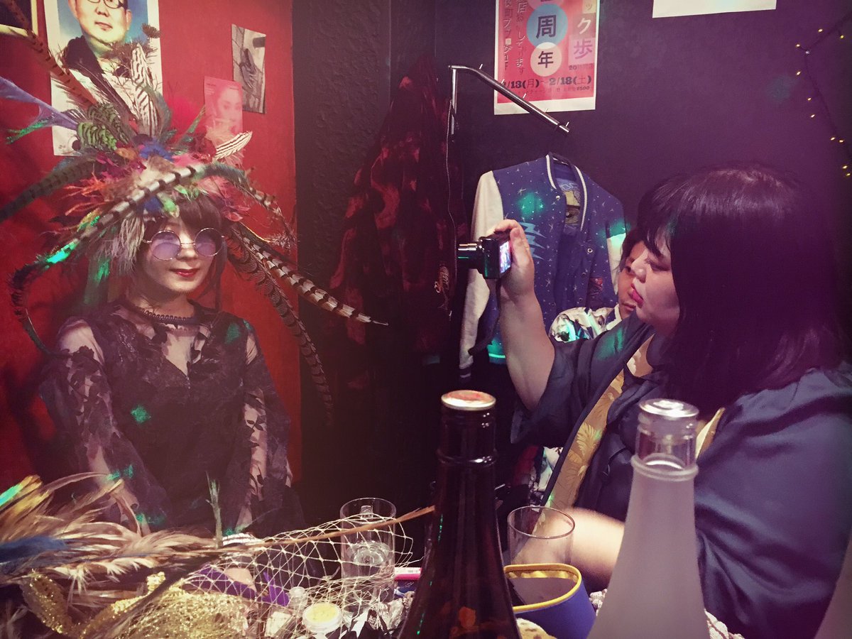 新陳代謝ちゃん 津野氏ナイト楽しかったー 津野氏やっぱ最高だよありがとう たくさん来てくれて嬉しかったし友達も初めましてさんももっとお喋りしたかった お待たせしてしまったり席の繰り合わせにご協力いただいたりと たくさん不手際があったと