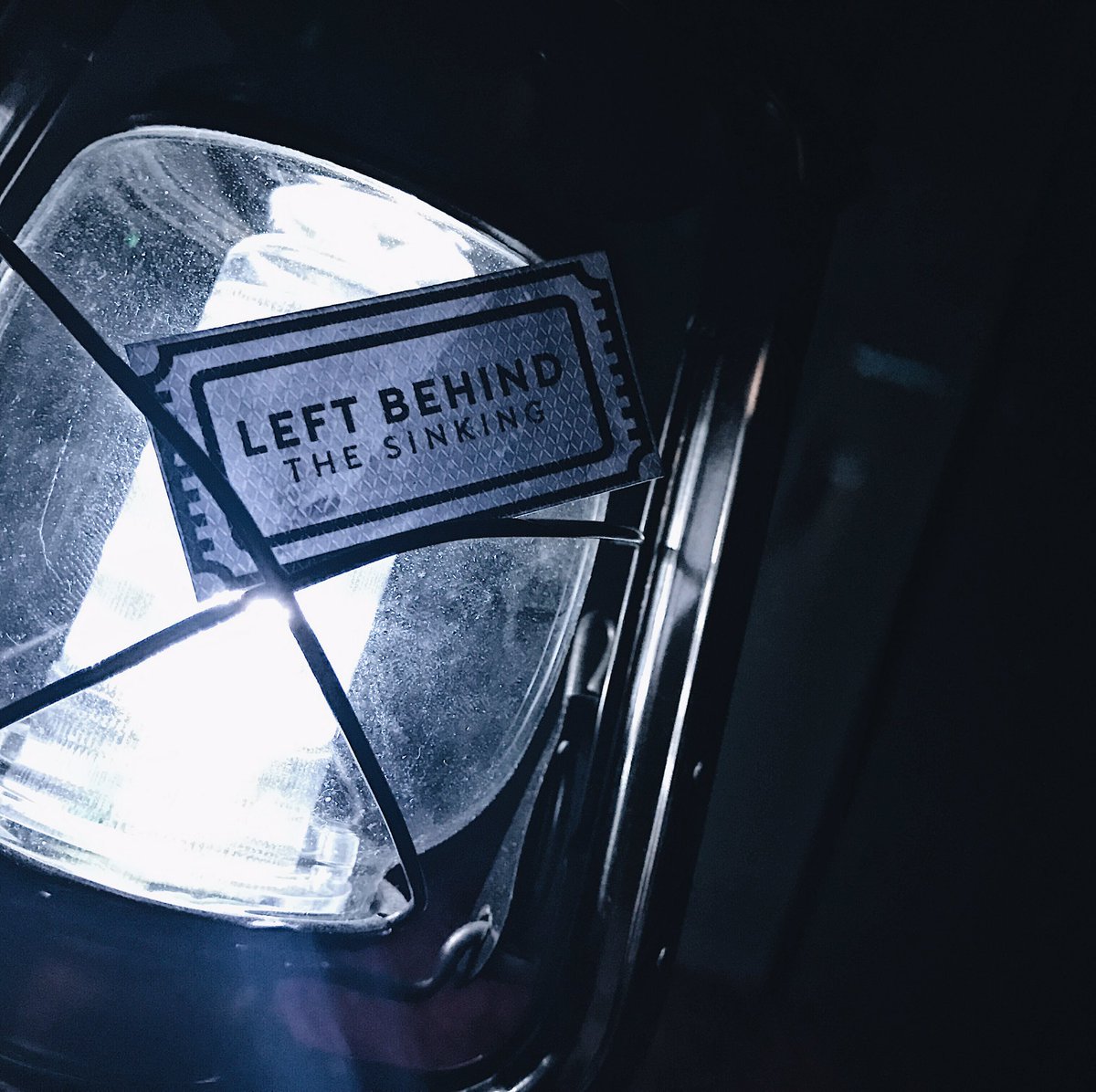 leftbehindph's tweet photo. There’s not much time and ship left. Find out if you can make it by booking now at https://t.co/Fh7IKApQqM. #LeftBehindPH #GotLeftBehind https://t.co/wsIdXYjBqf