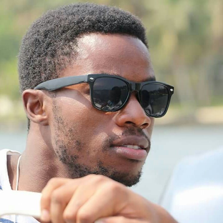ari_akpa's tweet photo. #NouvellePhotoDeProfil
#AKPA
#Patronba https://t.co/XTHsnJQt1O