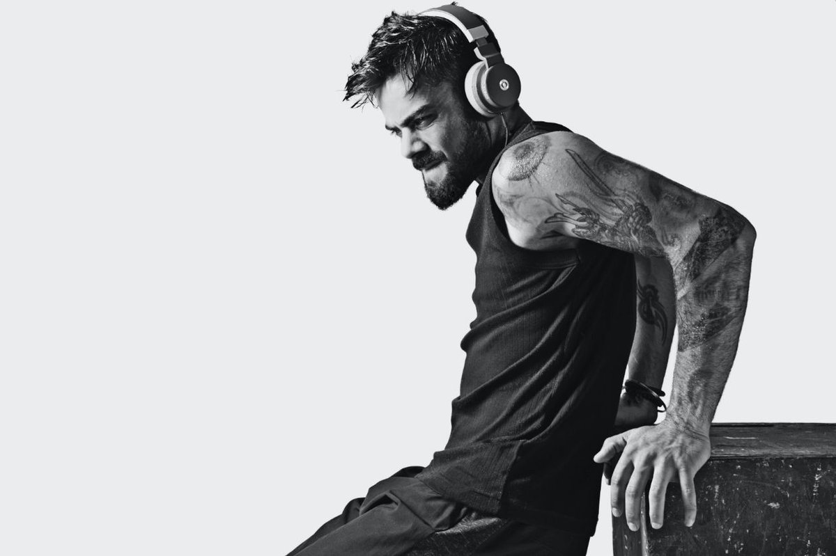 imVkohli's tweet photo. The time has come, I'm proud to share my life story with you exclusively on https://t.co/neBTaJE07J
#SoundThatInspires #InsideIsEverything https://t.co/SRzjxgc5Bp