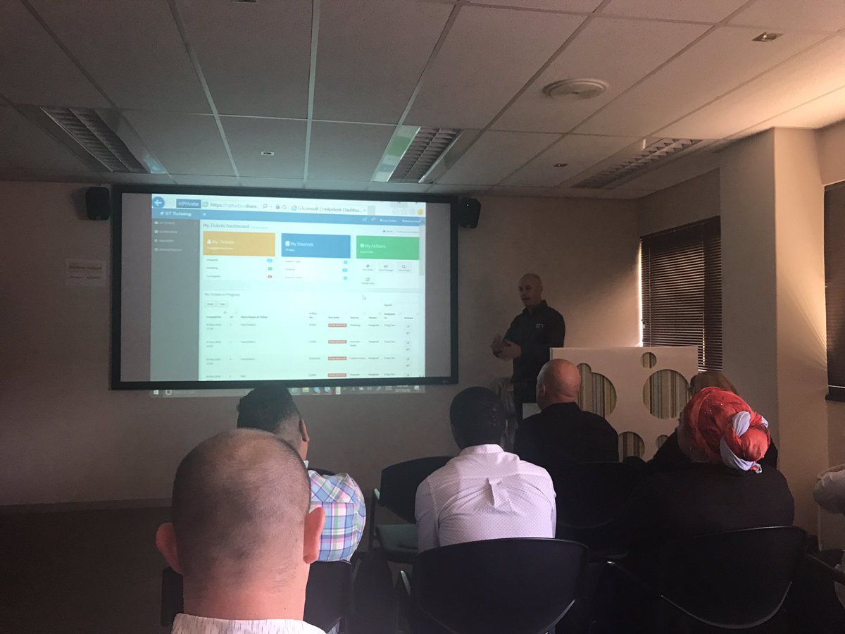 bradgcoza's tweet image. @craig_tarr waxing lyrical at the #GTroadshow in #CapeTown @GT_Consult #SharePoint