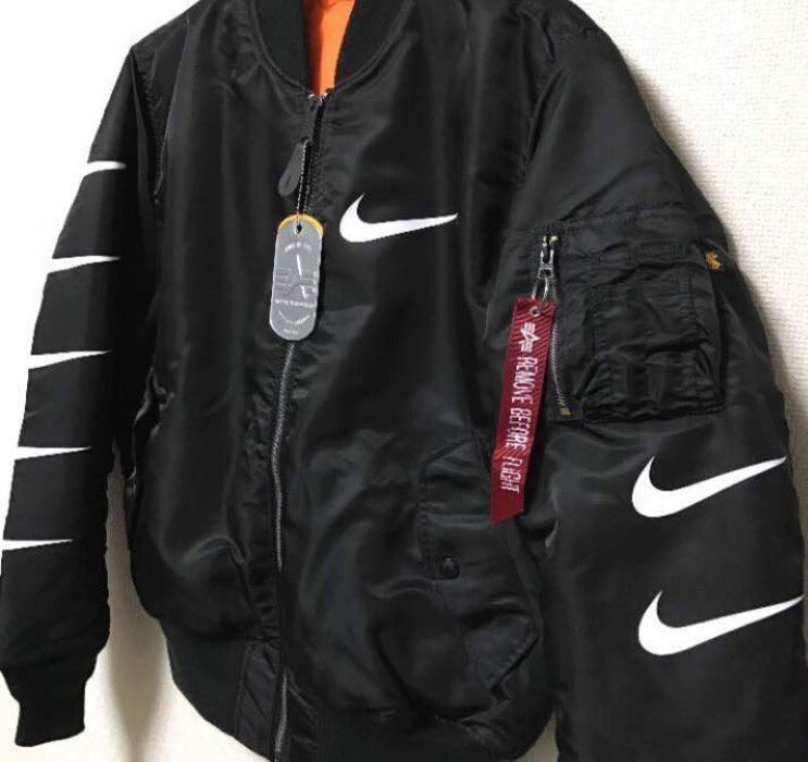 nike_supremer's tweet photo. プレゼント企画第12弾🎁✨

毎度大人気応募殺到❗️
Nike ma-1 alpha
奇跡的に黒とカーキそれぞれ15着ずつ用意できました✨
また当アカウント、Nike ma-1 のプレゼント企画はこれで最後になります😢

応募方法【Follow &amp; RT】
締め切り2/10まで！ https://t.co/dwRttI8iw8