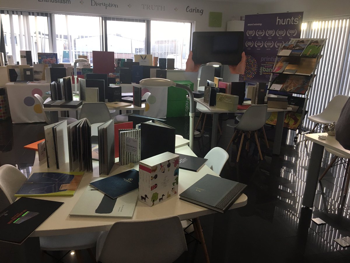 MasterBookBind's tweet photo. All ready to go @Huntsmedia Show & Tell #GraphicDesign #inspiration #showingoff #mastersbookbinding #bookbindingatitsbest #luxurybinding https://t.co/r5Mf1Q8nR8