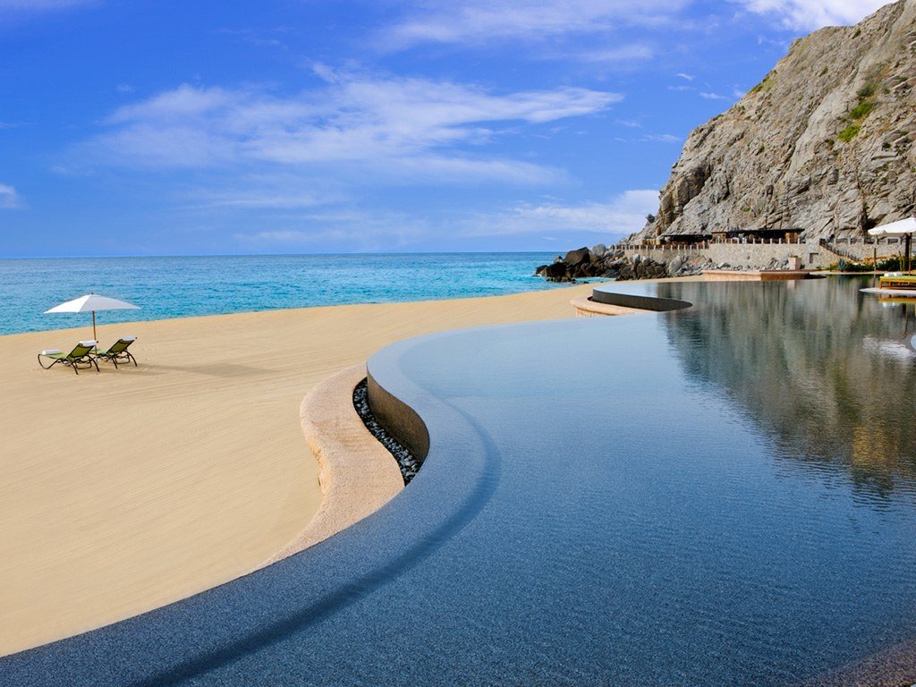 ArchDigest's tweet image. These over-the-top infinity pools are incredible: archdg.co/446mhww
