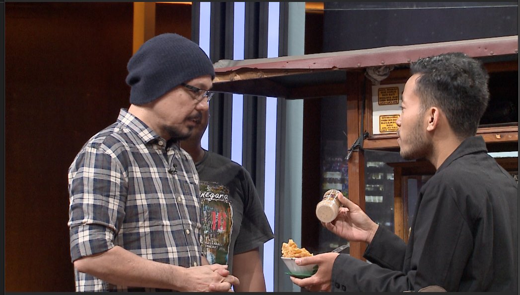 2 pemuda Jember ini berdayakan para petani jamur hasilkan penyedap rasa bernutrisi tinggi. Penasaran? Ntn <a href="/bigbangkompastv/">Big Bang Kompas TV</a> pkl 20.00 WIB