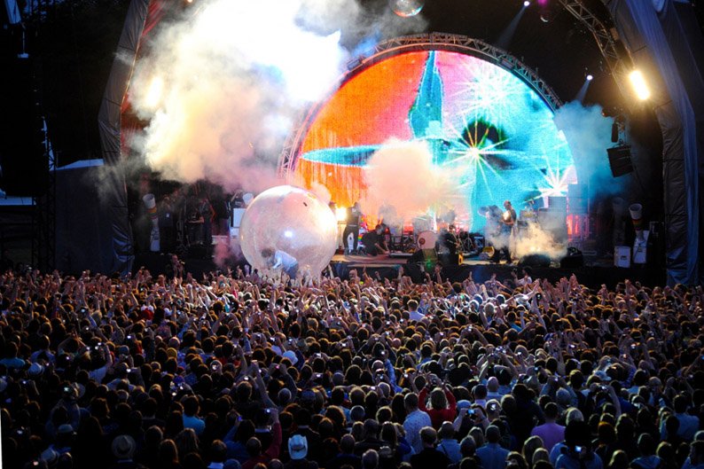 .<a href="/bluedotfestival/">bluedot</a> tickets are on sale now, check out the 2017 line-up: shar.es/1OPI4o