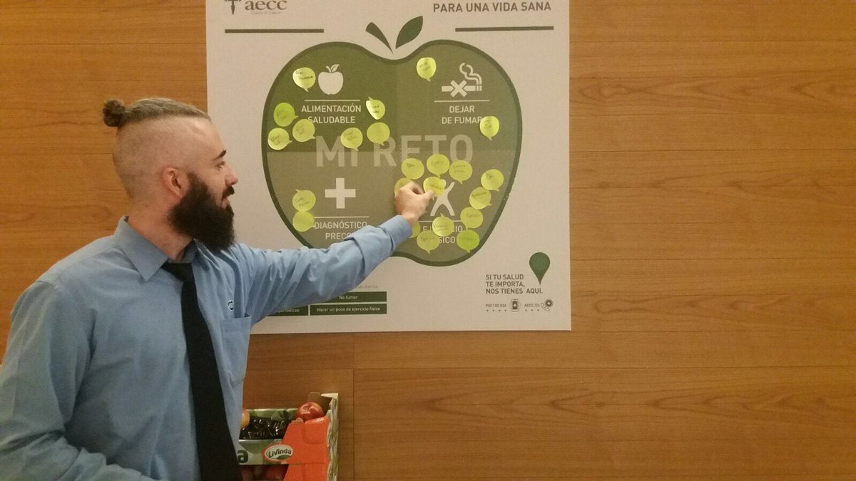 ContraCancerMAD's tweet image. Nuestras mesas de información #Retos en empresas. Si tu salud te importa nos tienes aquí 📷 en @GuiaRepsol #aeccDíaMundialCáncer
