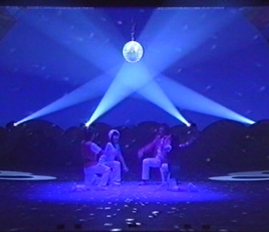 2001年11月 しんごう・なにいろ?コンサート チェンジマン扮するあき