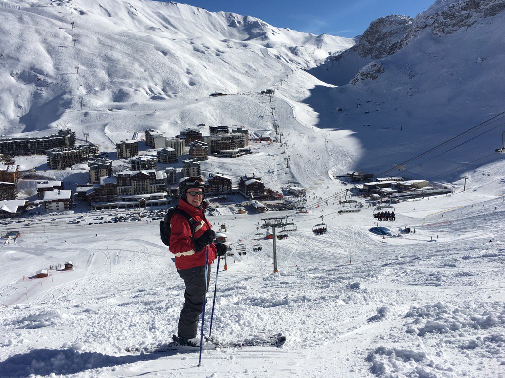 marc_bunce's tweet photo. Fantastic #skiing today in #Val d' Isere, sunshine and fresh powder all the way! https://t.co/h5ec4nnAr1