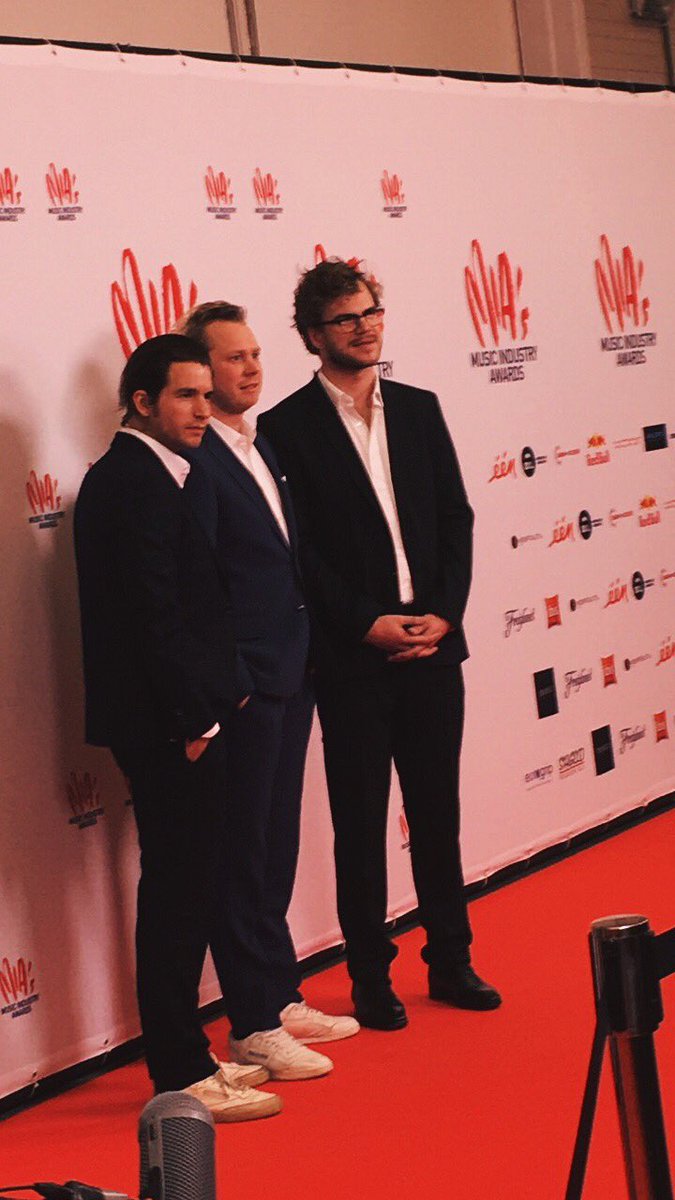 lien_strubbe's tweet photo. Beste van gisterenavond ๐ #mias2016 #callboys https://t.co/RYHPtY5ts6