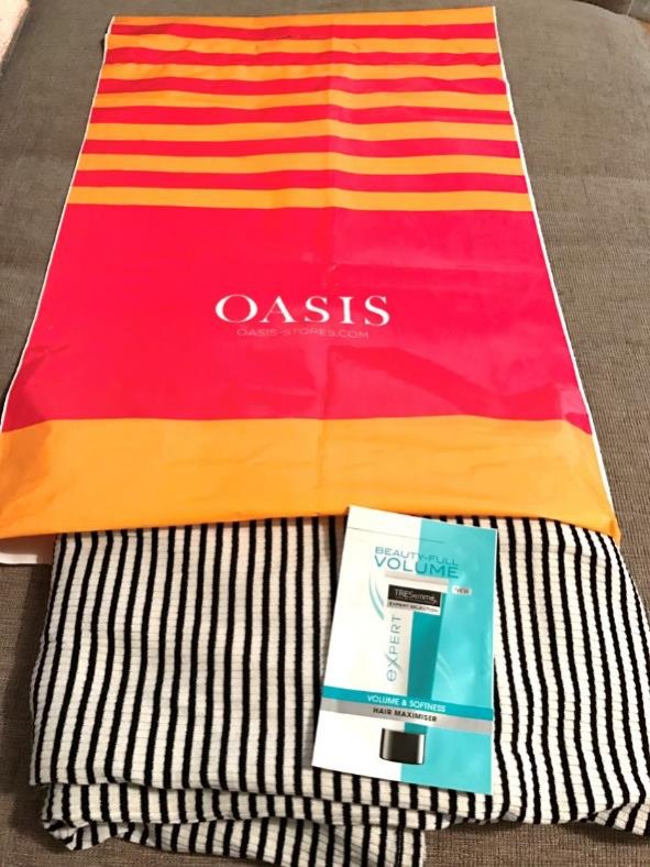 ConferoM's tweet image. Order online with @MissSelfridge @OasisFashion @WarehouseUK and @ASOS to receive a #freesample of @TRESemme #haircare #onlinesampling