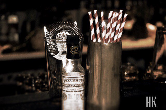 sugarcanelondon's tweet photo. Jump on board 4 a #Cocktail masterclass! Call 2 book 02072238866! #barlife #networking #teambuildig #parties #hendos #birthdays #clapham https://t.co/zILmW9fXo7