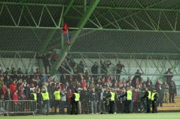 Lauantai alkaa Talista klo 15 HIFK-KaaPo, A-SM karsintaa! 17:00 HIFK-Lukko, 20:00 Kingit-dokkari ja 21:00 HIFK AID-bileet Korjaamolla! Yo!