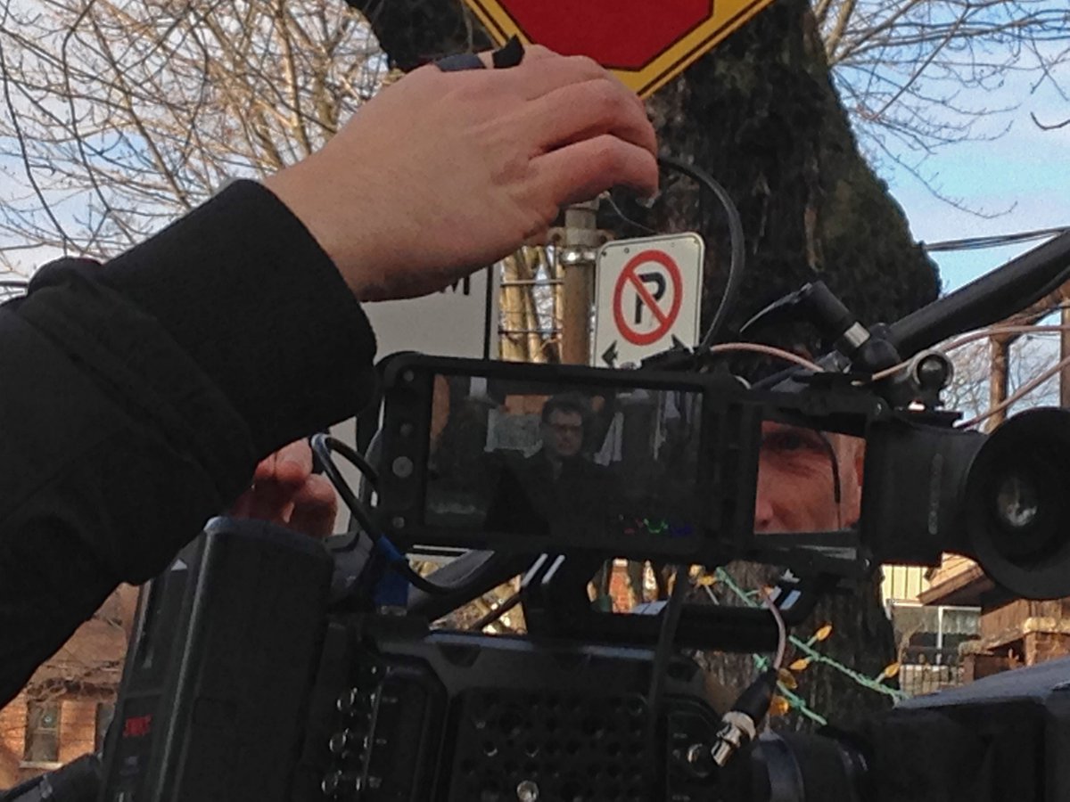 Do you have a room to spare? Here are behind-the-scenes photos of @AbpTor urging Anglicans to host refugee claimants youtu.be/ODjzOubrxGg