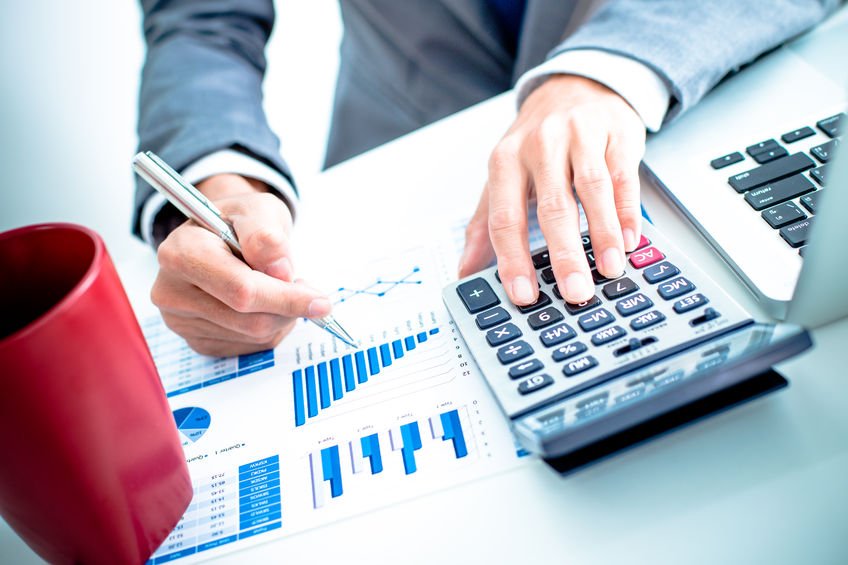 highviewwealth's tweet photo. "Talking to your clients about #fundfees:" https://t.co/LbshUX5jdI #CRM2 #FinanceFriday https://t.co/frZWpeH1AR