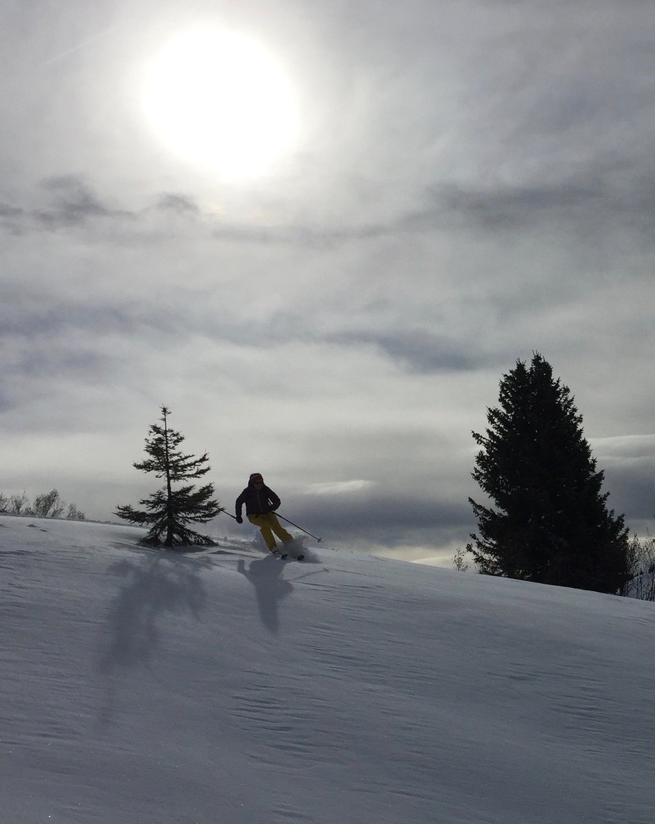 jonnybairdguide's tweet photo. It was only a small top up but it was good :) @wipeoutstore @Arcteryx @GORETEXeu #britishmountainguides https://t.co/DzTpsZLo19