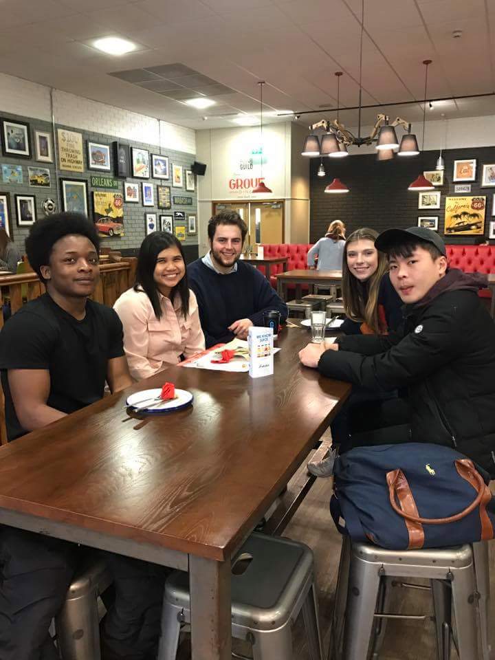 _hopesullivan's tweet photo. @UoExEventMngt #BEM3018 #teambuilding #brunch https://t.co/FaUOog09Be