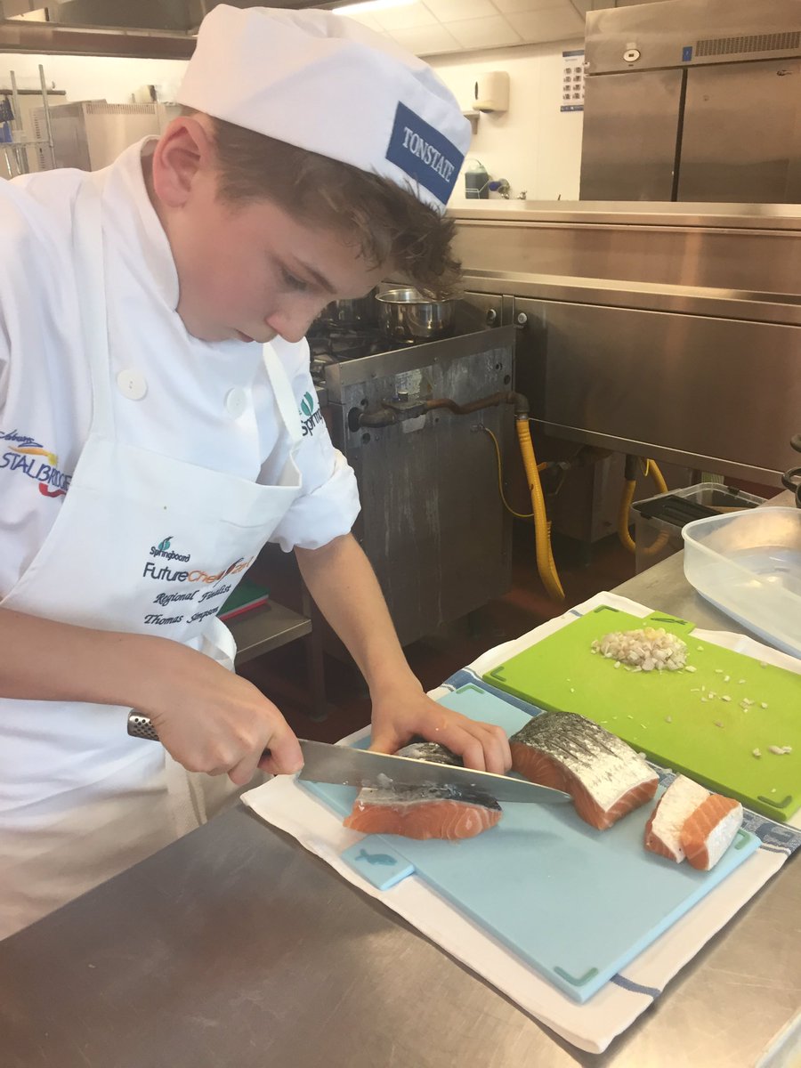 SBFutureChef's tweet photo. Cooking underway @Lborocollege East Midlands Regional Final https://t.co/kTNd2PRaYD