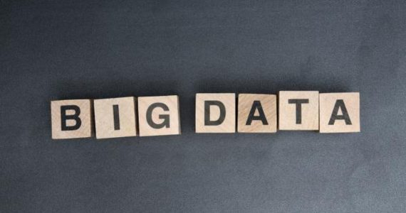 Weenove's tweet image. #bigdata : une vaste machine à fantasmes bit.ly/2kZ1ygQ via @LesEchos @paul_vacca @TEDchris #opendata #datadriven #RH #futur